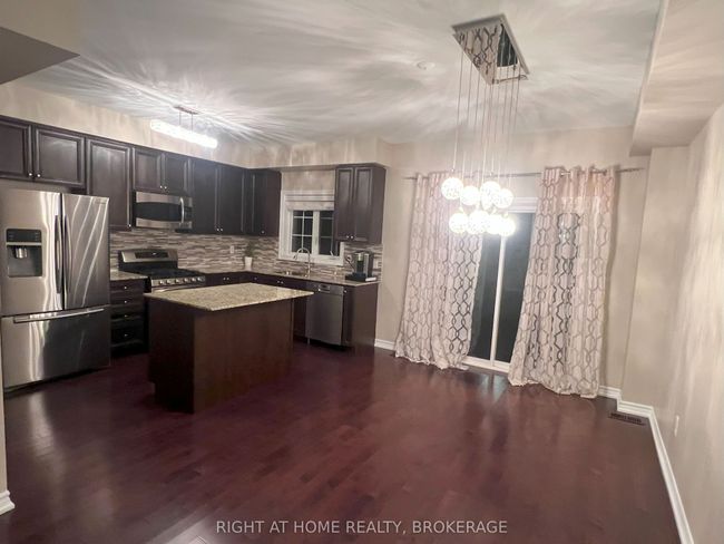 60 Zachary Pl, House attached with 4 bedrooms, 3 bathrooms and 2 parking in Vaughan ON | Image 10