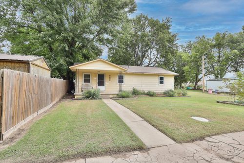 522 N Chestnut, Burden, KS, 67019-9451 | Card Image