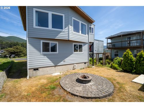 1841 N Miller St, Rockaway Beach, OR, 97136-9591 | Card Image