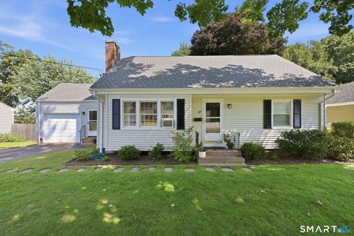 27 Edgewood Rd, Portland, CT, 06480-1133 | Card Image