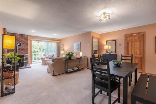 17 Purple Finch Rd, North Conway, NH, 03860 | Card Image