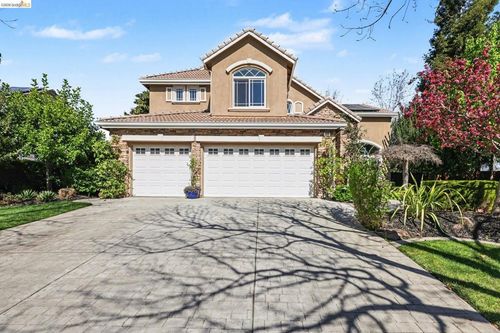 550 550 Rutherford Cir, Brentwood, CA, 94513 | Card Image