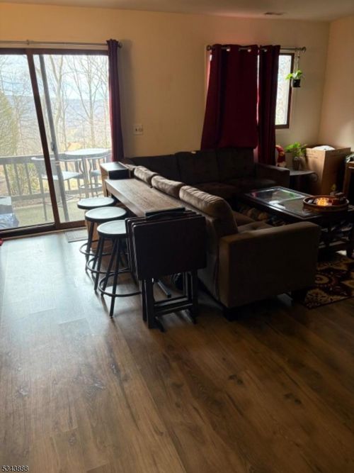 unit-5-1 Gray Rock Dr, Vernon, NJ, 07462-4589 | Card Image