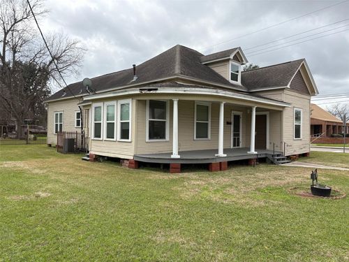 209 W Houston St, Dayton, TX, 77535-2535 | Card Image