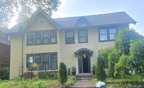 862 Chicago Blvd, Detroit, MI, 48202-1417 | Card Image