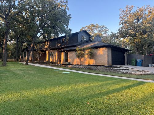 900 Pioneer Cir E, Argyle, TX, 76226-6714 | Card Image