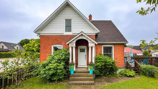 132 Elgin Ave E, House other with 3 bedrooms, 2 bathrooms and 5 parking in Goderich ON | Image 49