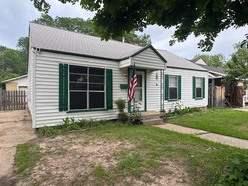 1634 Ash St, Grand Prairie, TX, 75050-3819 | Card Image