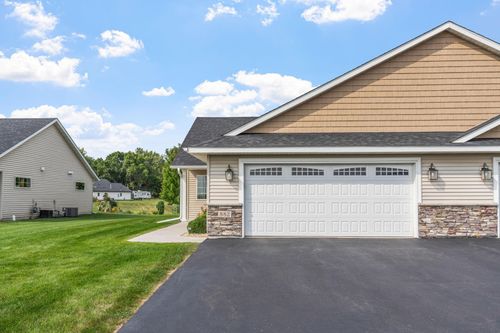 882 Geneva Rd, Maple Lake, MN, 55358-4643 | Card Image
