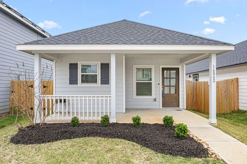 16842 N N Marie Village Drive, Conroe, TX, 77306 | Card Image