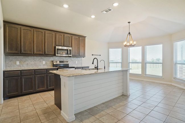 116 Springwood Ranch Loop, House other with 4 bedrooms, 2 bathrooms and null parking in Springtown TX | Image 9