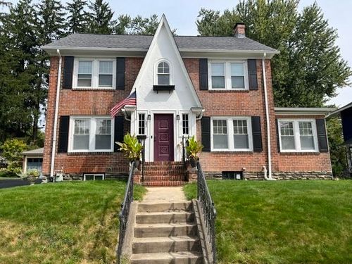na-22 Longfellow Rd, Worcester, MA, 01602-2716 | Card Image