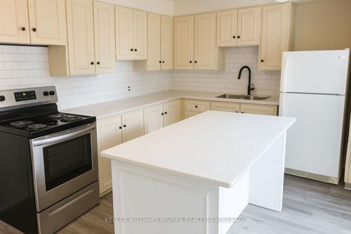 22 Mccoll St, Trenton, ON, K8V5L3 | Card Image