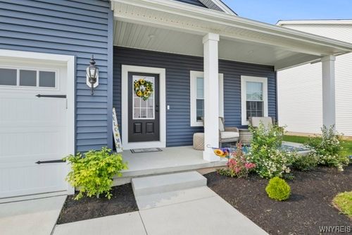 58 Eagleview Dr, Grand Island, NY, 14072-3337 | Card Image