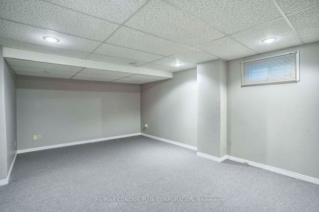 1681 Medallion Crt, House other with 5 bedrooms, 3 bathrooms and 4 parking in Mississauga ON | Image 32