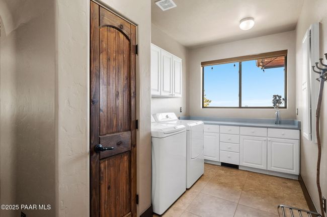 Laundry Room | Image 27