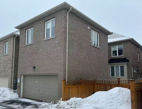 coach-house-542 Whites Hill Avenue, Markham, ON, L6B0Z3 | Card Image