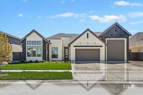 owyhee-rv-2330 N Annadale Ave, Eagle, ID, 83616-1320 | Card Image