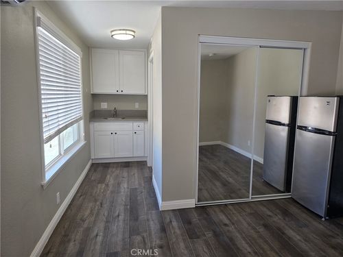 1-7215 Lyons, Hesperia, CA, 92345 | Card Image