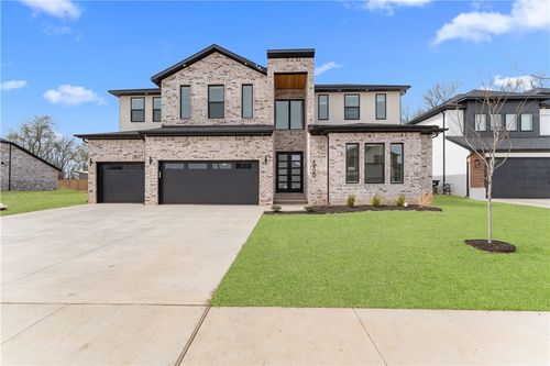 4420 S 88th St, Bentonville, AR, 72713-6124 | Card Image