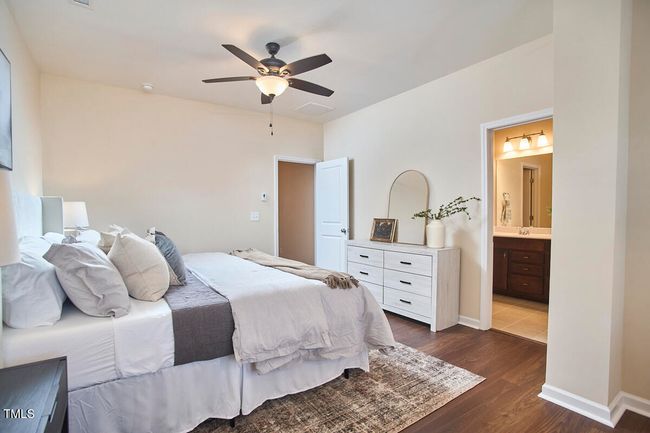 18 - Primary Bedroom | Image 18