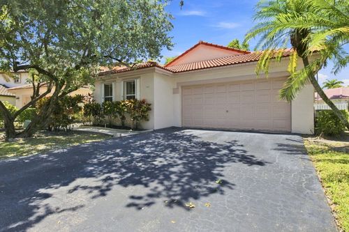 7460 Nw 1st Mnr, Plantation, FL, 33317-2269 | Card Image