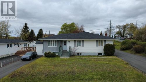 a-17 Park St, Grand Falls-Windsor, NL, A2B1C8 | Card Image
