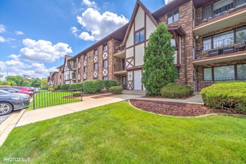 25b-10524 Ridge Cove Dr, Chicago Ridge, IL, 60415-1388 | Card Image