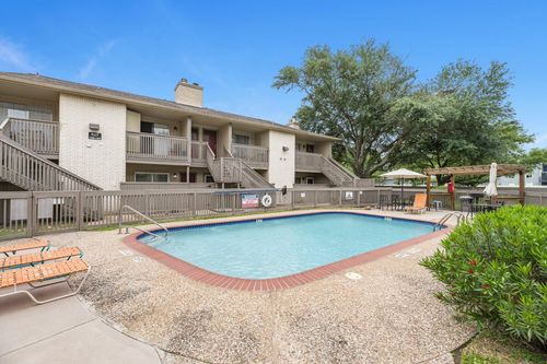 214-1900 Bay Area Blvd, Houston, TX, 77058-2109 | Card Image