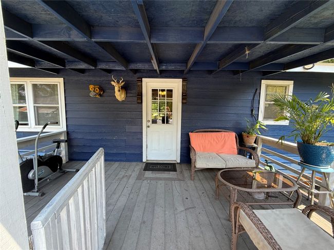 View of wooden terrace | Image 27