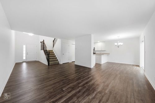 3302-7109 Hidden Green Cir, Fox Lake, IL, 60020-1038 | Card Image