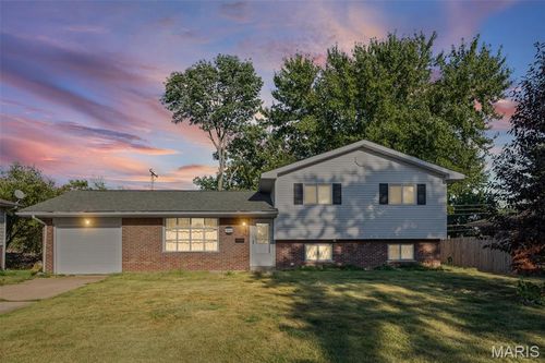 20 Chaucer Dr, Belleville, IL, 62226-5908 | Card Image