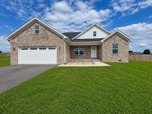 140 Gracelynn Cir, Harrodsburg, KY, 40330-2075 | Card Image