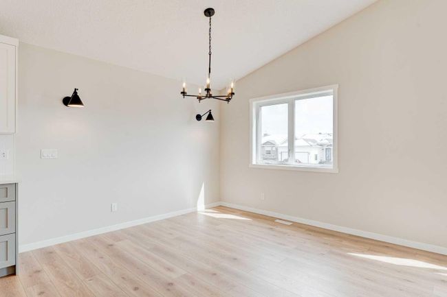 337 Sheep River Place, Home with 4 bedrooms, 2 bathrooms and 2 parking in Okotoks AB | Image 6