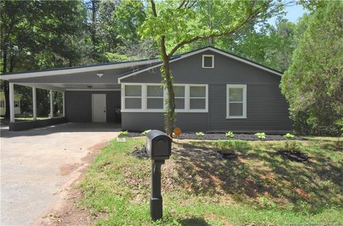 217 Grove St, Sanford, NC, 27330-9026 | Card Image