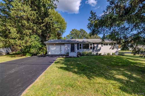 119 Greystone Dr, Camillus, NY, 13031-2306 | Card Image