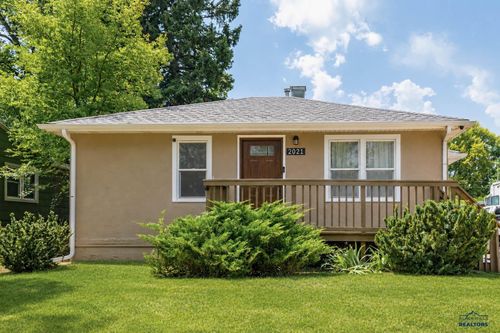 2021 2nd Ave, Rapid City, SD, 57702-3321 | Card Image