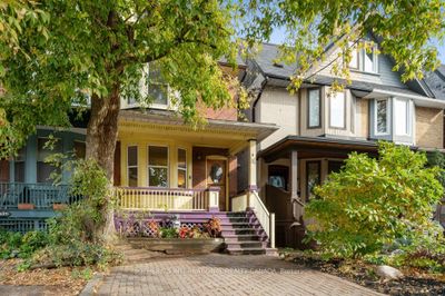 535 Brunswick Ave, Home with 4 bedrooms, 3 bathrooms and 1 parking in Toronto ON | Image 2