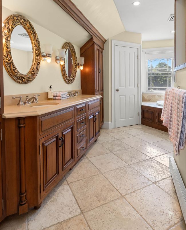 44 N Shore Rd, House other with 3 bedrooms, 3 bathrooms and null parking in Derry NH | Image 17