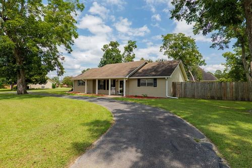 1007 Pecan St, Nashville, GA, 31639-1218 | Card Image
