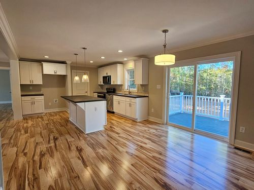 121 Sharps Creek Dr, Scottsville, VA, 24590-3136 | Card Image