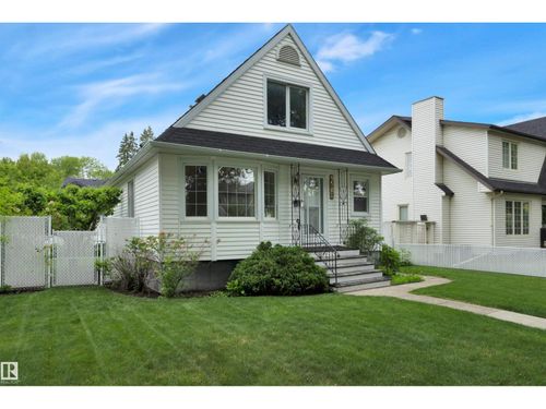 9546 91 St Nw, Edmonton, AB, T6C3P5 | Card Image