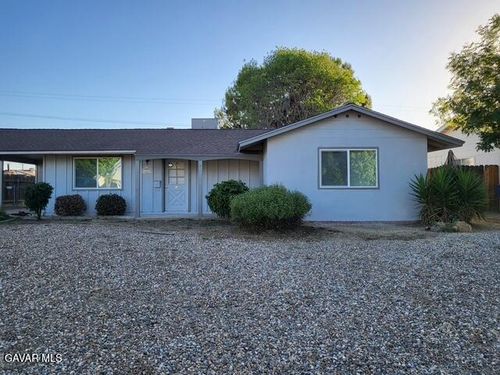 325 Oak Fair Way, Bakersfield, CA, 93309-2809 | Card Image