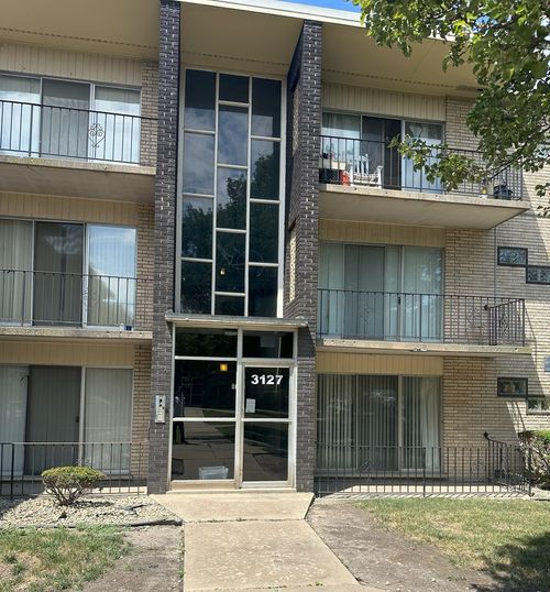 apt-2-3127 Bernice Rd, Lansing, IL, 60438-1686 | Card Image
