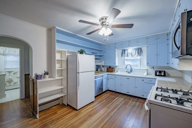 8 Wright St, House other with 4 bedrooms, 2 bathrooms and 2 parking in Easthampton MA | Image 29