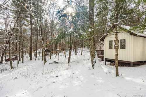 267 Reed Rd, Chatham, NY, 12037-3111 | Card Image