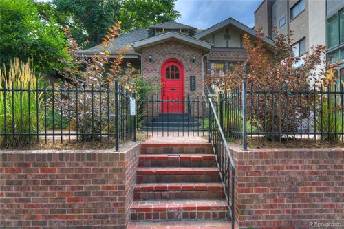 2043 N York St, Denver, CO, 80205-5713 | Card Image