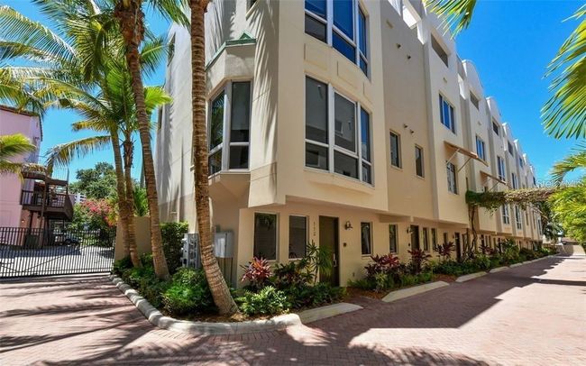 UNIT-113C - 235 Cocoanut Ave, Townhouse with 3 bedrooms, 5 bathrooms and null parking in SARASOTA FL | Image 47