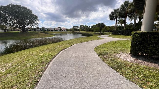 APT-505 - 4330 Hillcrest Dr, Condo with 1 bedrooms, 2 bathrooms and null parking in Hollywood FL | Image 42
