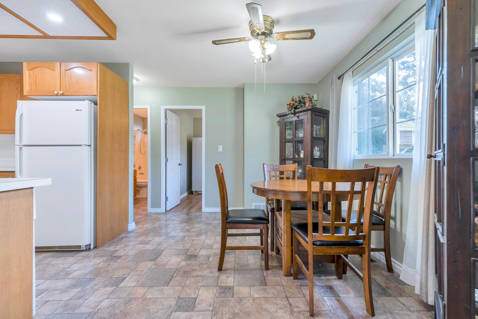 477 3 Rd Avenue, House other with 3 bedrooms, 2 bathrooms and 4 parking in Hope BC | Image 6